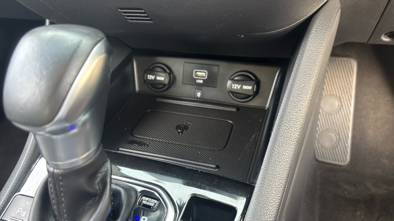 Hyundai IONIQ 1.6 GDi Hybrid Premium SE 5dr DCT Hybrid Hatchback